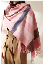 Load image into Gallery viewer, EB Celine Shawl